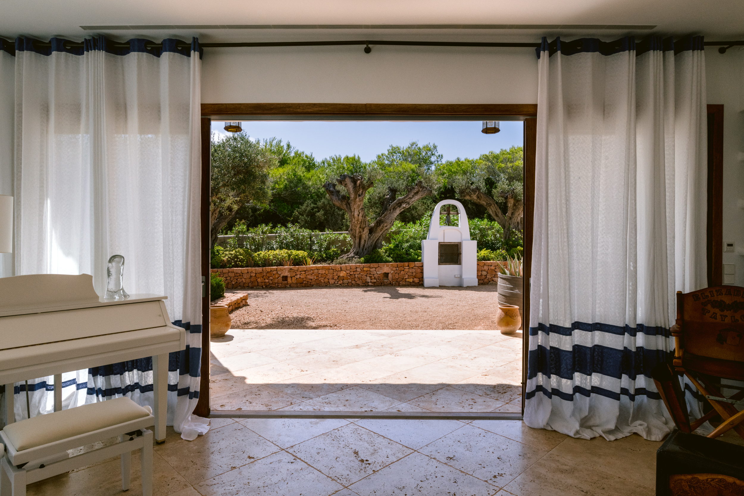 Villa Queen — Photo 16