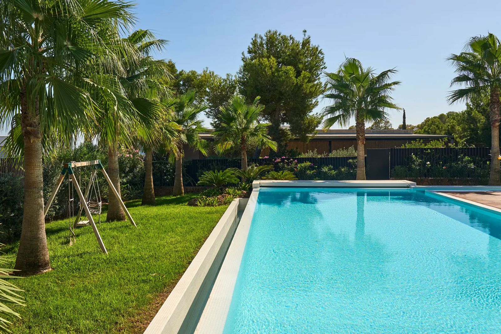 Villa Elegancia — Photo 1