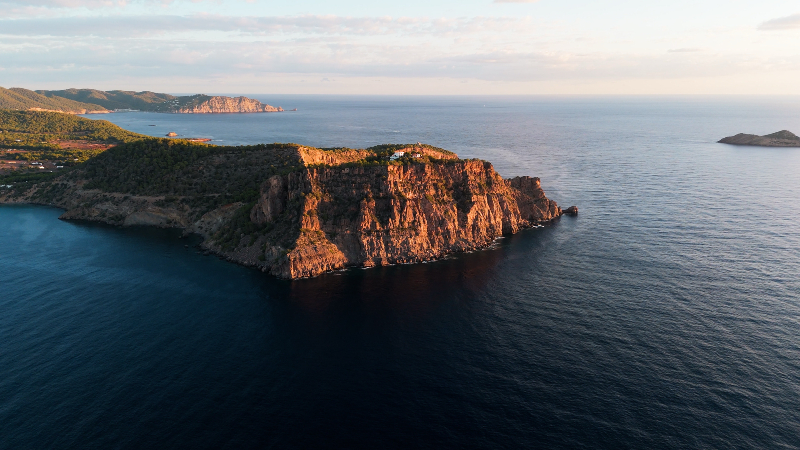 The Private Cape — Photo 10